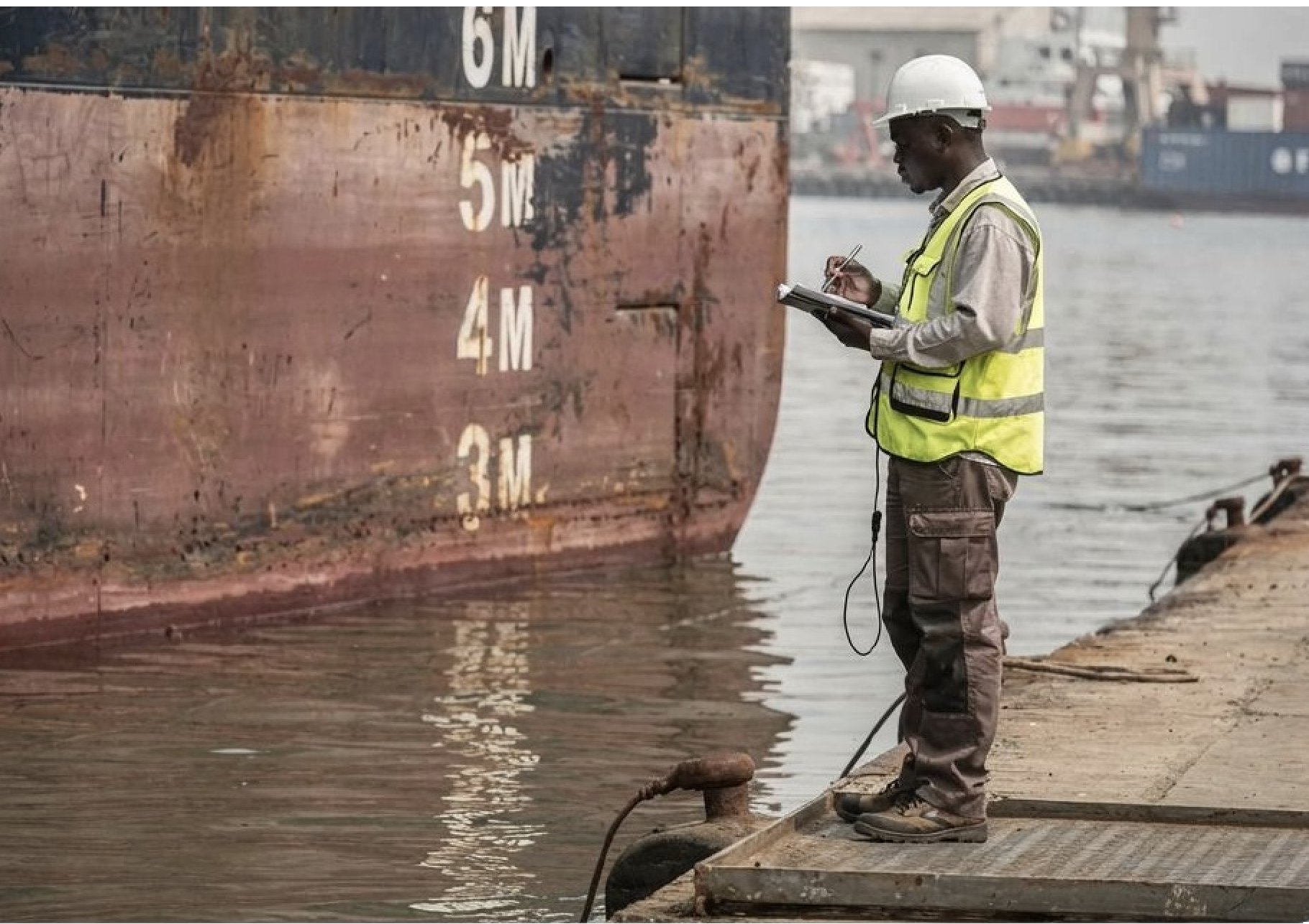 Expert CEM — Draft Survey coque de navire